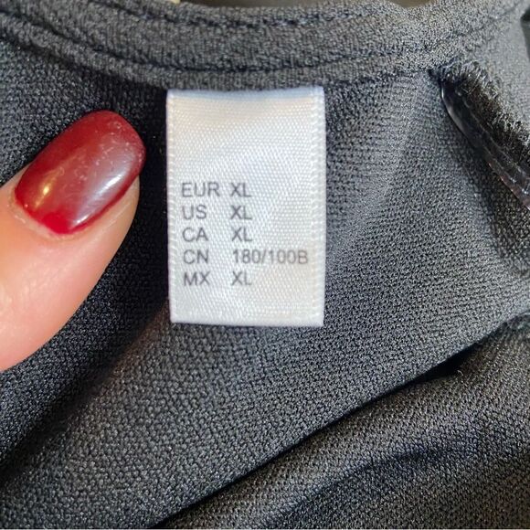 Ladies Long‎ Sleeve Scalloped Cuff and Hem Black Dress Size XL - Picture 12 of 13